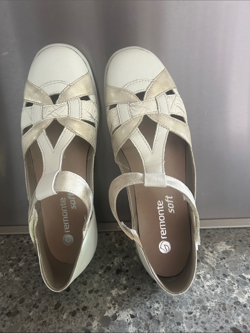 Remonte Women's White and Metallic Sandal Mules